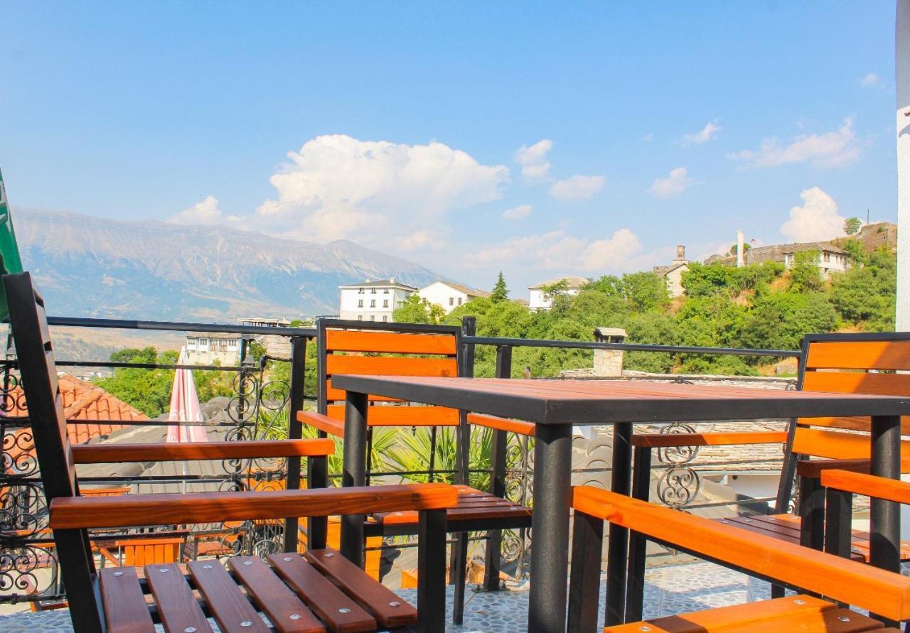 Silver Hill Guesthouse Gjirokastër Exterior foto