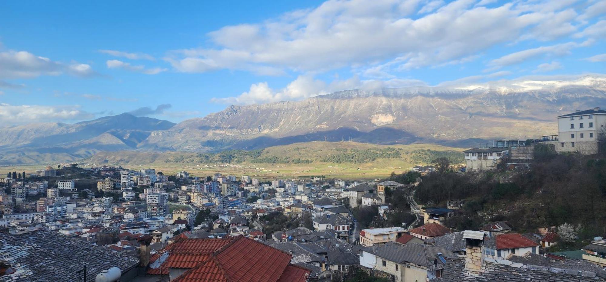 Silver Hill Guesthouse Gjirokastër Exterior foto