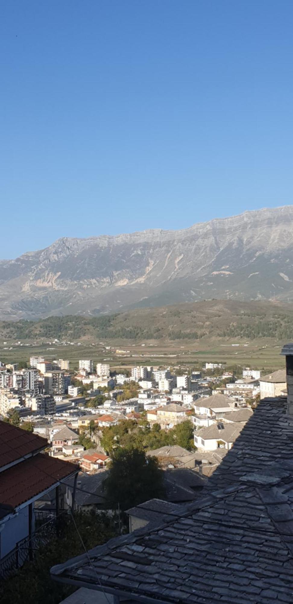 Silver Hill Guesthouse Gjirokastër Zimmer foto